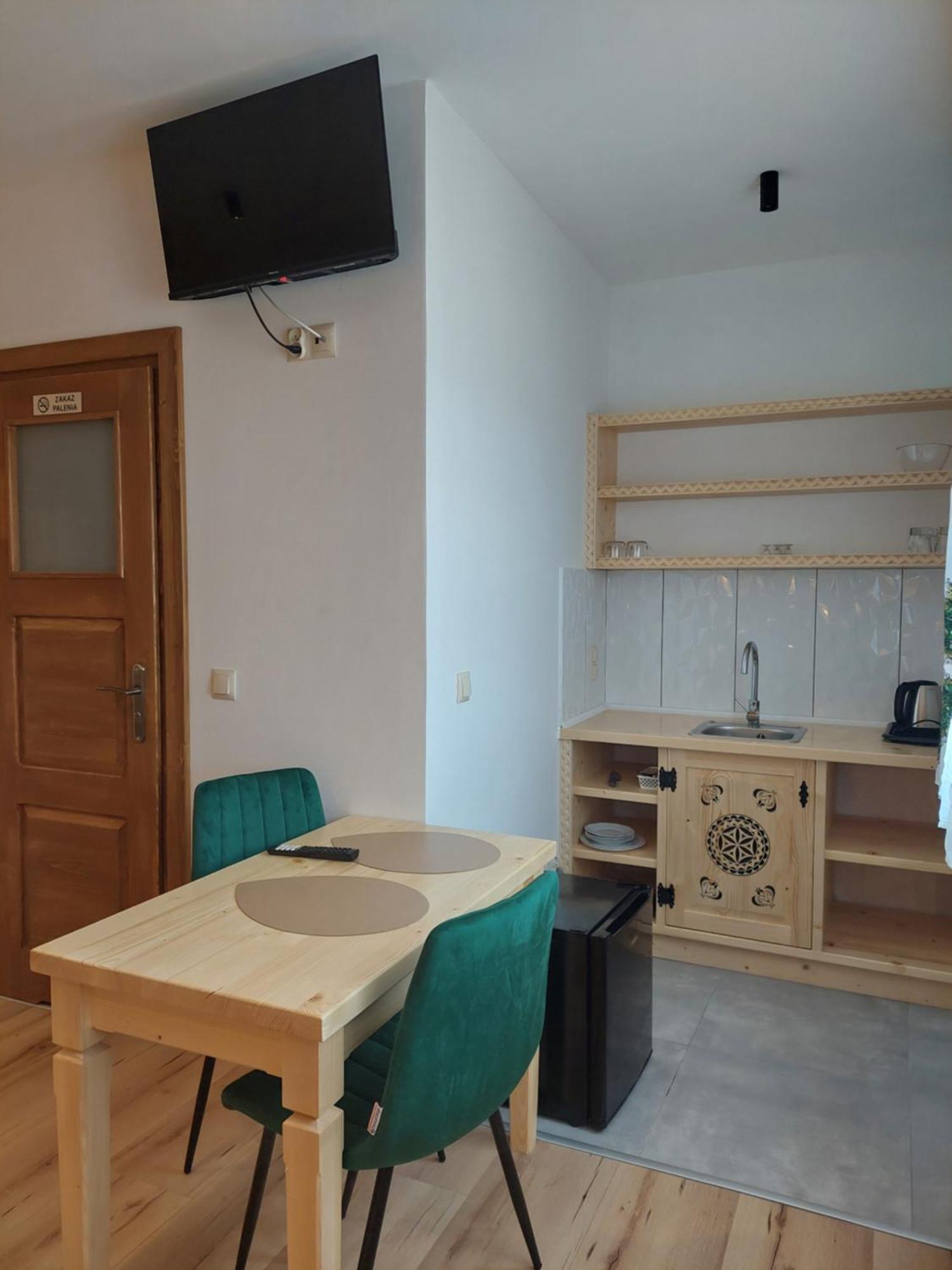Pokoje Goscinne Wierzbowka Przy Termach Witów Dış mekan fotoğraf